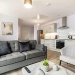 Apartment Contemporary 2 Bedroom In York
