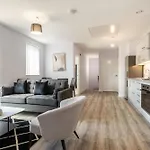 Contemporary 2 Bedroom In York